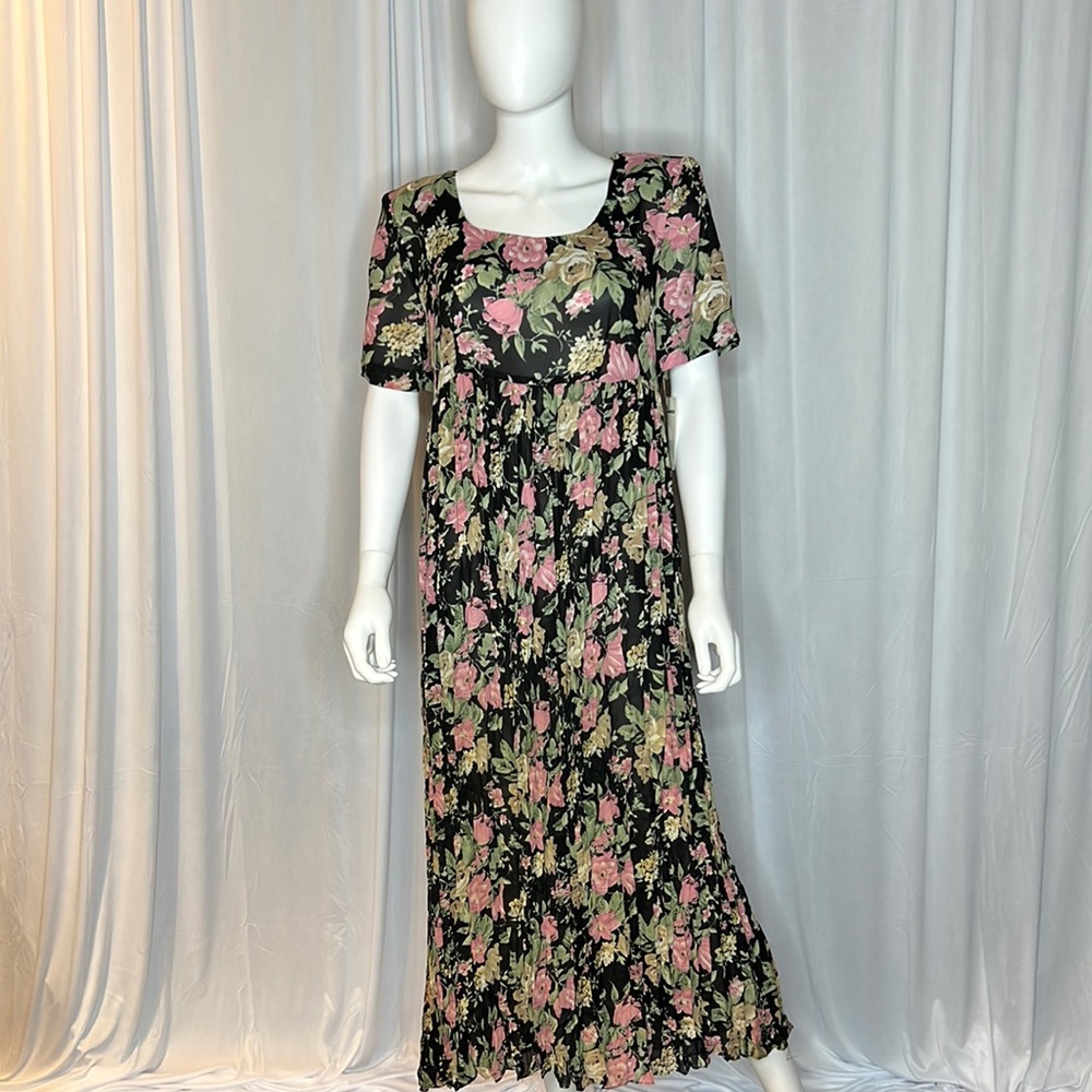 Vintage Floral Maxi Dress